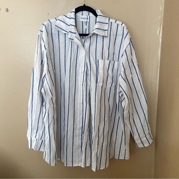 SNDYS Revolve Isla Shirt white Blue Stripe blouse quiet luxury Resort NWT M - Picture 9 of 10